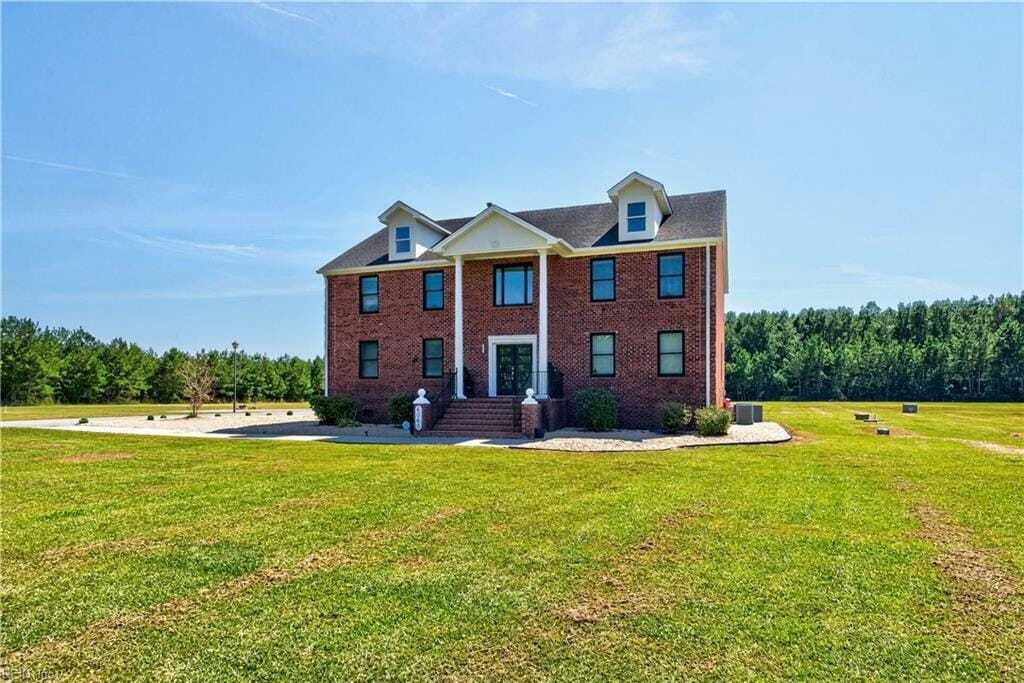 House in Suffolk, Virginia, United States 1 - 18909585