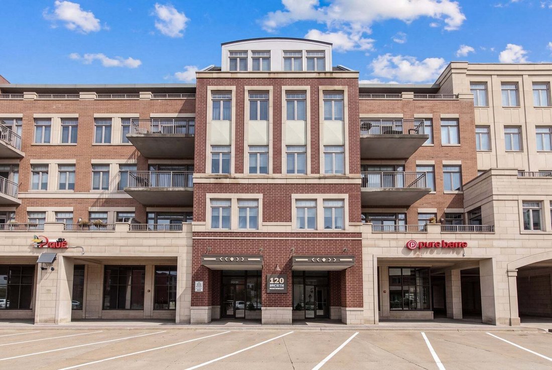 Condo in Park Ridge, Illinois, United States 1 - 18910243