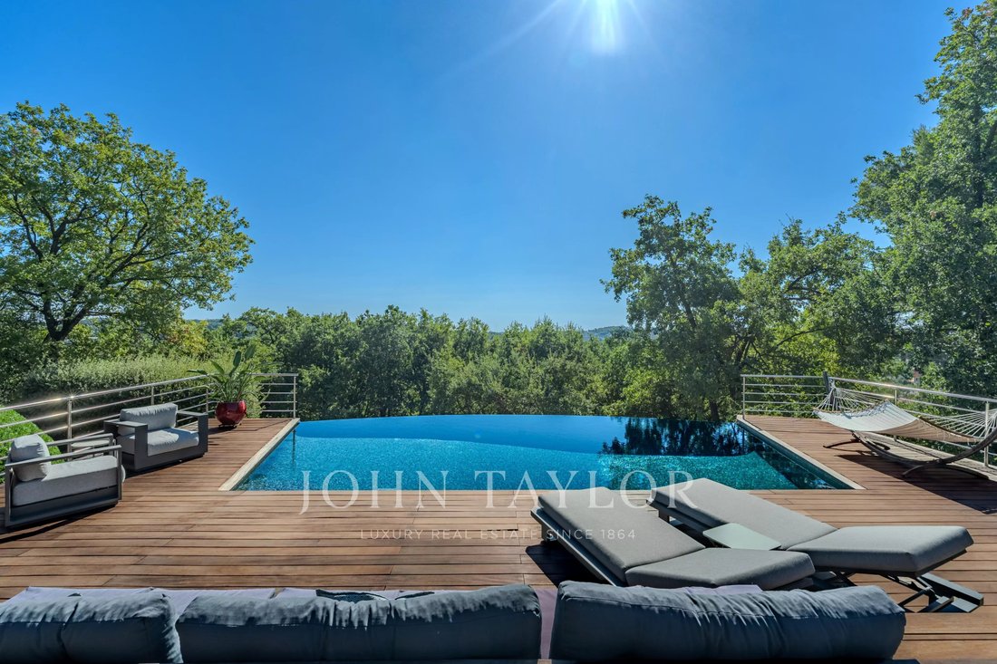 Villa in Grasse, Provence-Alpes-Côte d'Azur, France 2 - 18907552