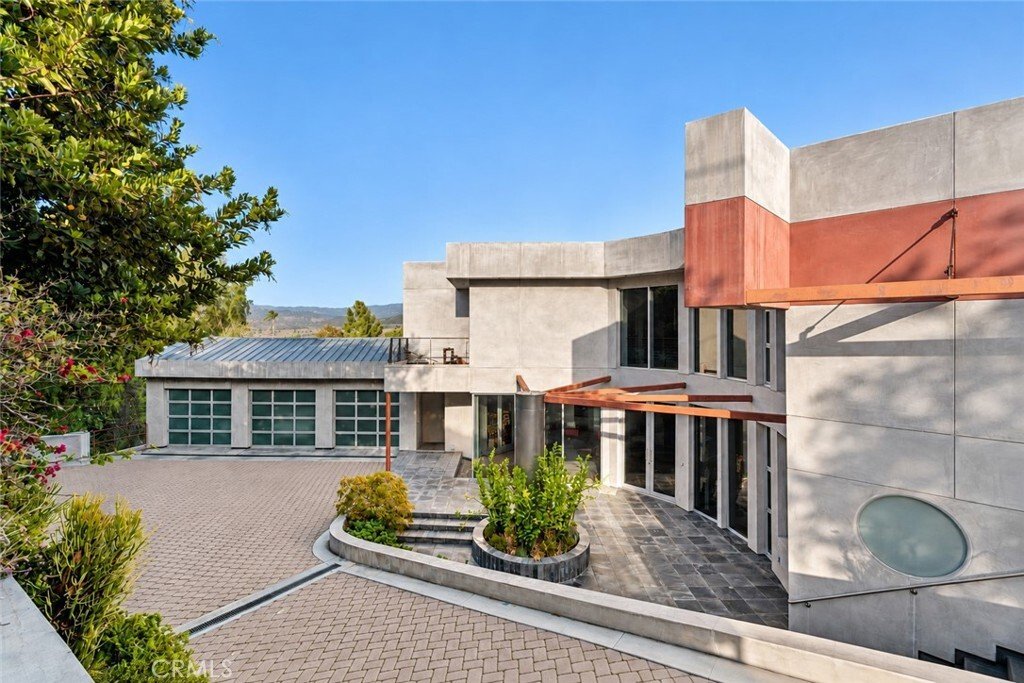 House in Santa Ana, California, United States 1 - 18914280