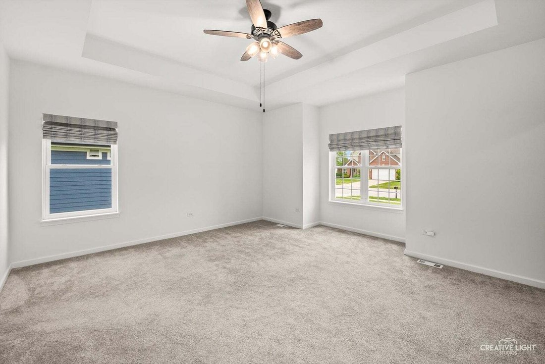 House in Joliet, Illinois, United States 4 - 17969380