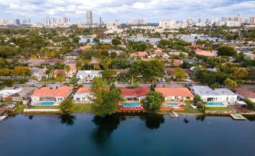 House in Aventura, Florida, United States 1