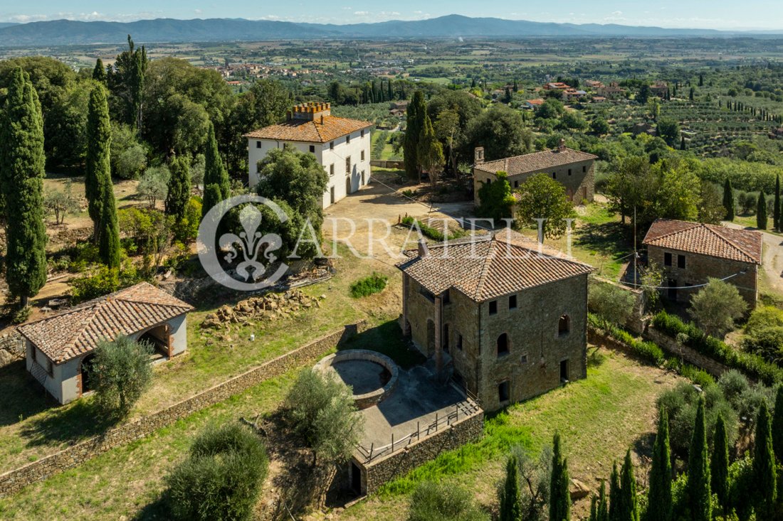 Villa in Monte San Savino, Tuscany, Italy 4 - 11758210