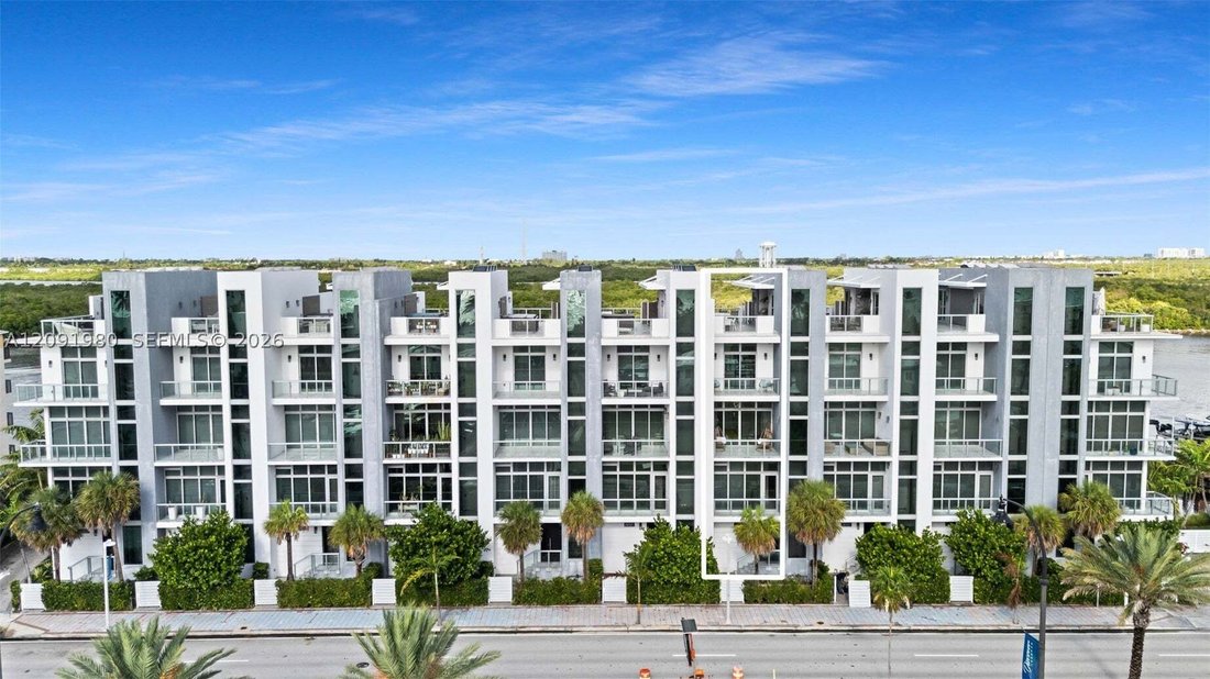Townhouse in Hollywood, Florida, United States 4 - 18912951
