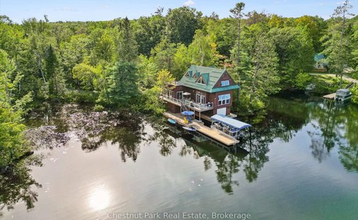 Casa en Kawartha Lakes, Ontario, Canadá 1
