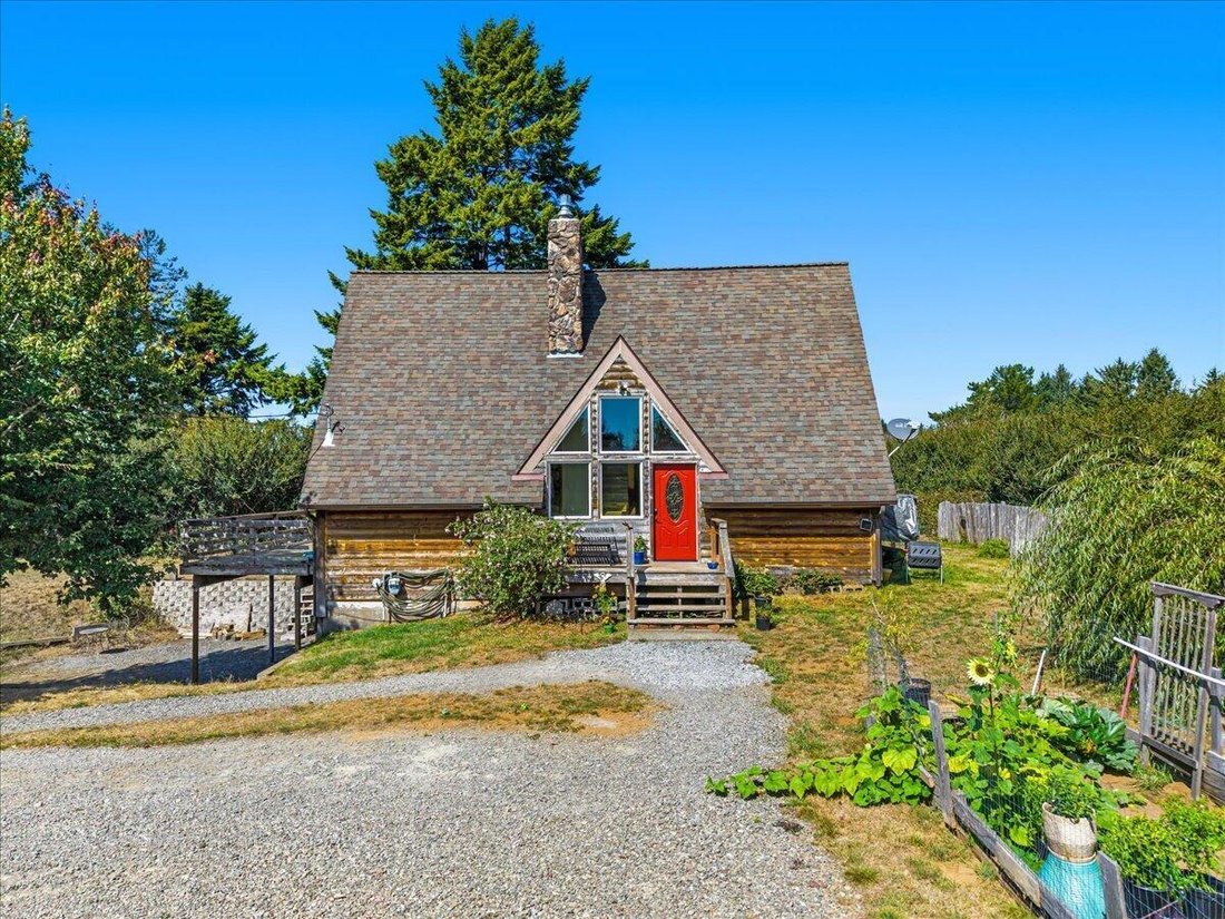 McKinleyville, California, United States 2 - 18908168