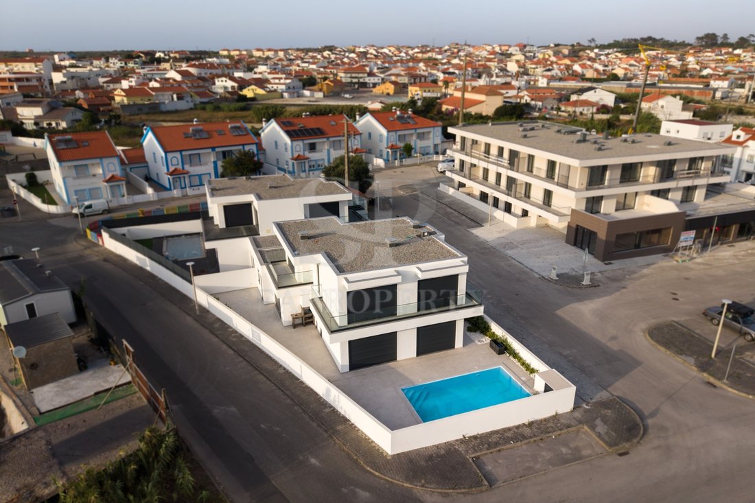 House in Ferrel, Leiria District, Portugal 1 - 18404910