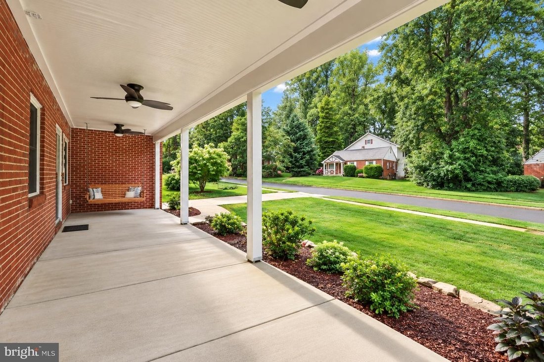 House in Pimmit Hills, Virginia, United States 4 - 18906848
