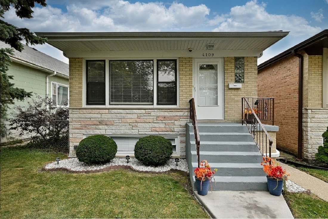 House in Chicago, Illinois, United States 1 - 18906424