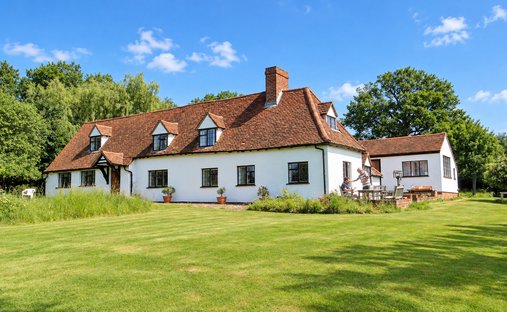 House in Theydon Mount, England 1