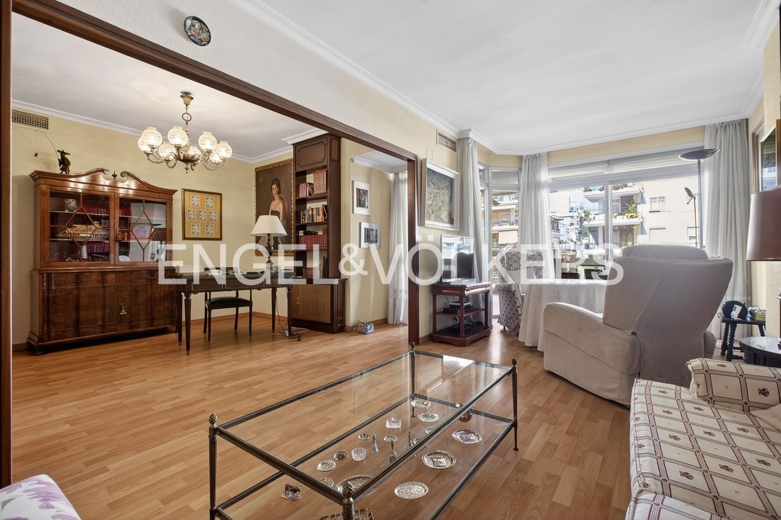 Apartment in Los Remedios, Seville, Spain 3 - 17412197