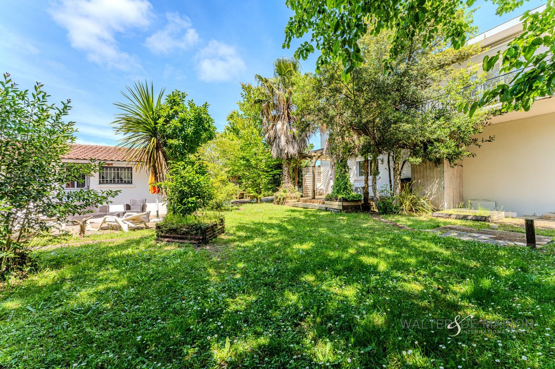 Villa in Ares, Nouvelle-Aquitaine, France 1 - 18911643