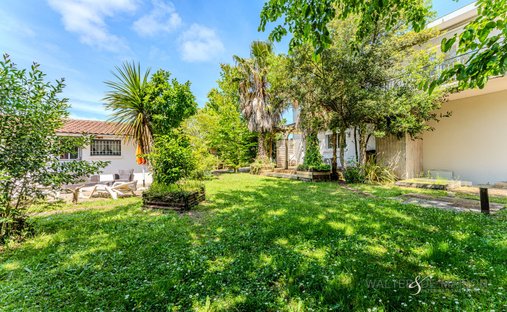Villa in Ares, Nouvelle-Aquitaine, France 1