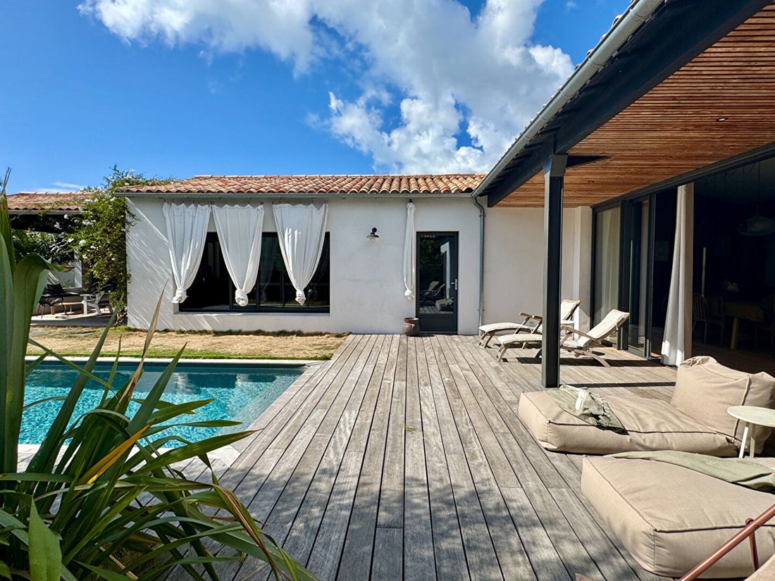House in Sainte-Marie-de-Ré, Nouvelle-Aquitaine, France 2 - 18915873