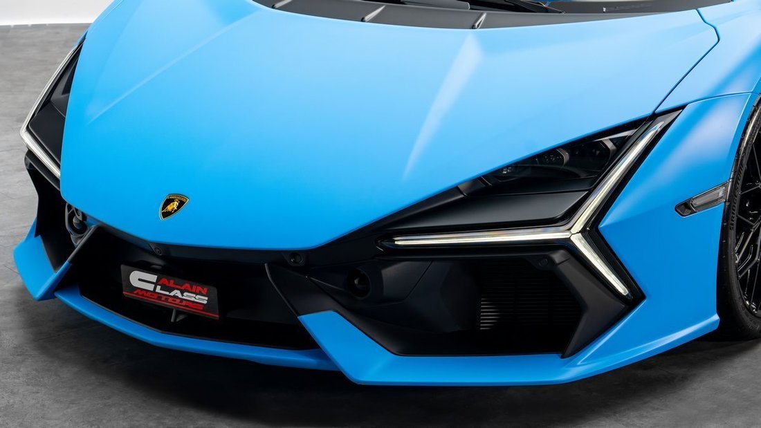 Coupe in Dubai, United Arab Emirates 5 - 18913574
