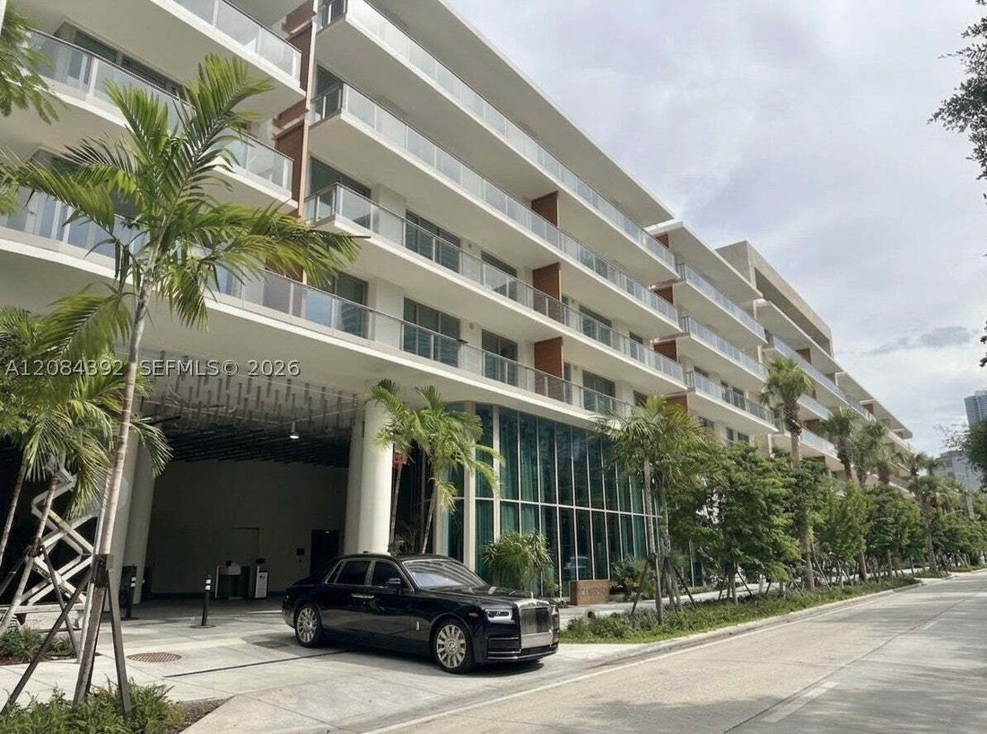 Condo in Miami, Florida, United States 1 - 18909714