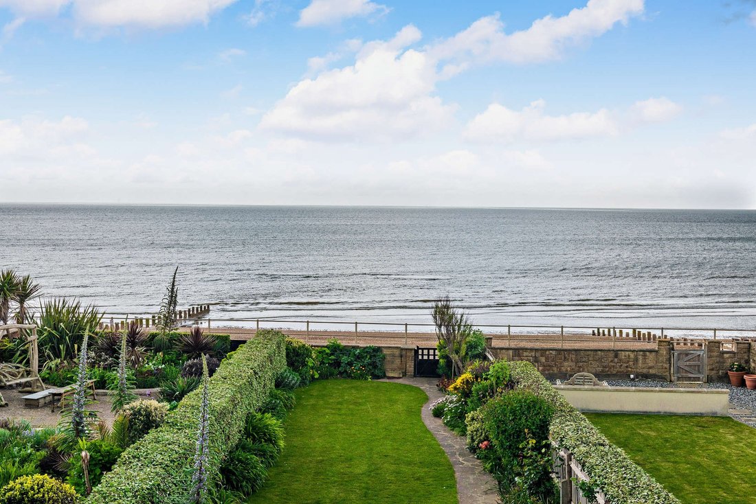 House in Bexhill-on-Sea, England 1 - 18906550