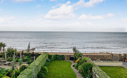 House in Bexhill-on-Sea, England 1