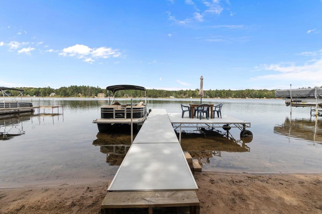 House in Legend Lake, Wisconsin, United States 4 - 18909628