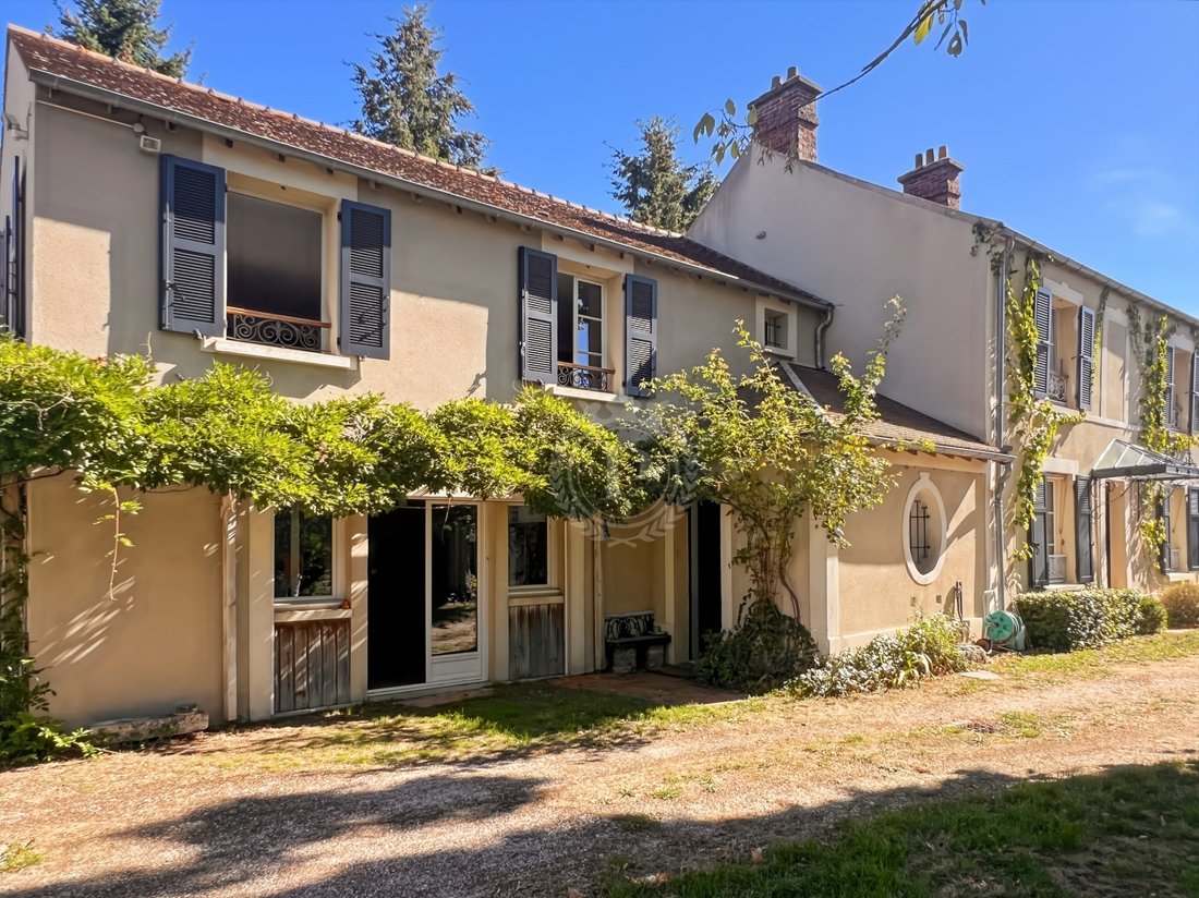 House in Centre Ville, Plaisir, France 2 - 18917601