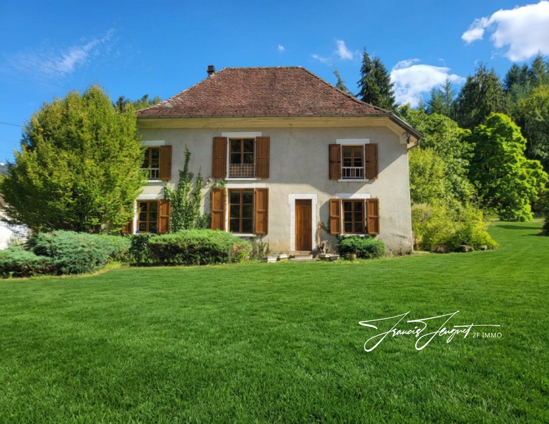 Tenuta a Saint-Geoire-en-Valdaine, Auvergne-Rodano-Alpi, Francia 4 - 18911210