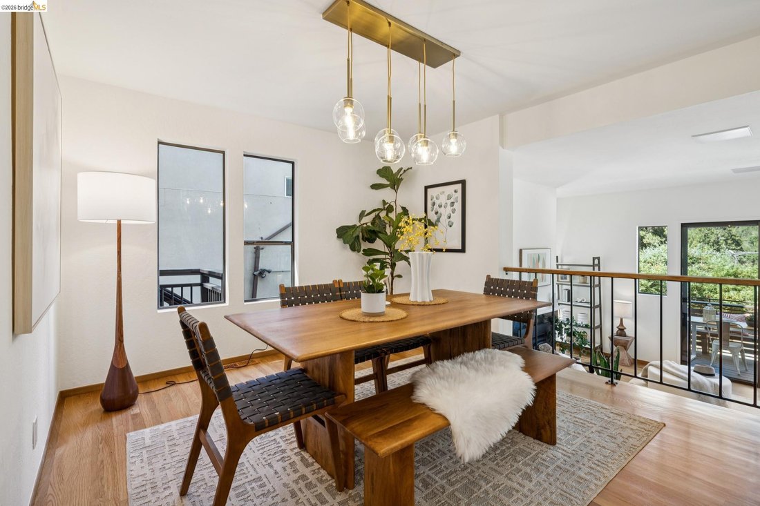 House in Oakland, California, United States 4 - 18909475