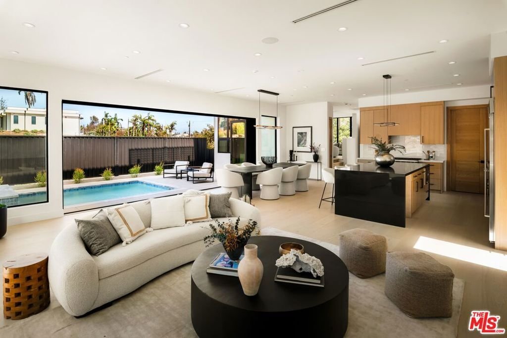 House in Los Angeles, California, United States 2 - 18908863