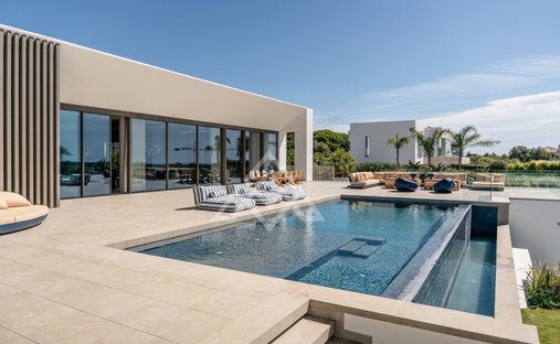 Villa in Sotogrande, San Roque, Andalusien 1