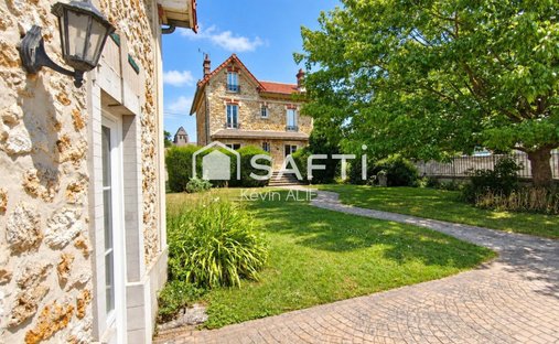 House in Couilly-Pont-aux-Dames, Ile-de-France, France 1