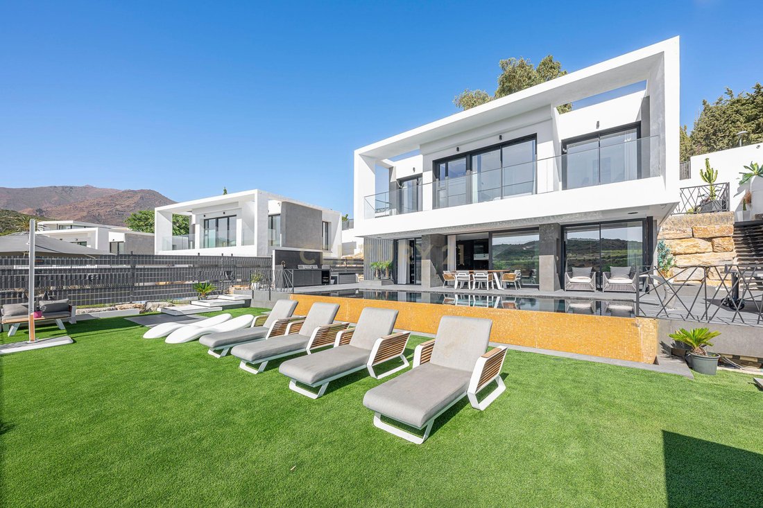 Villa in Estepona, Andalusia, Spain 4 - 18913531