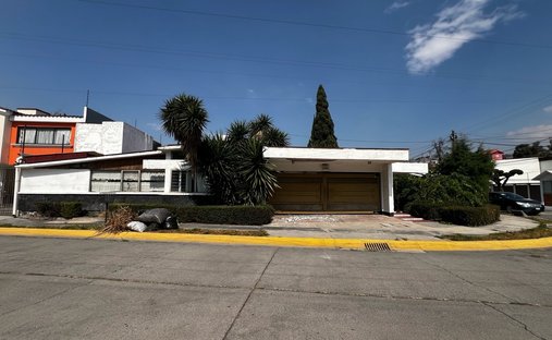 House in Ciudad López Mateos, State of Mexico, Mexico 1