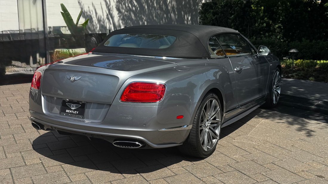 Cabriolet in Houston, TX, United States 3 - 18914075