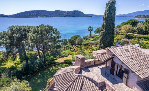 House in Bonifacio / Bunifaziu, Corsica, France 1