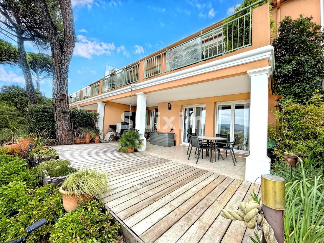 Casa en Basse Suane-Les Virgiles, Sainte-Maxime, Francia 1 - 18872438