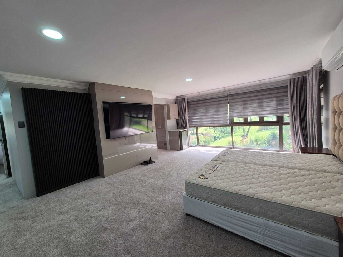 House in Gauteng, South Africa 4 - 18908145