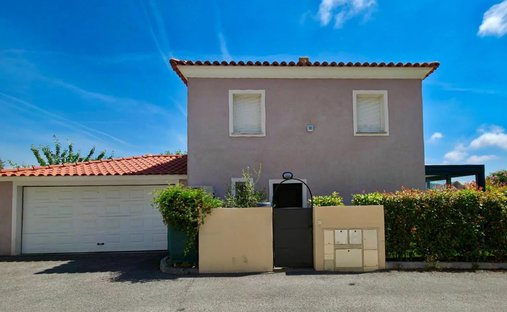 House in Nice, Provence-Alpes-Côte d'Azur, France 1