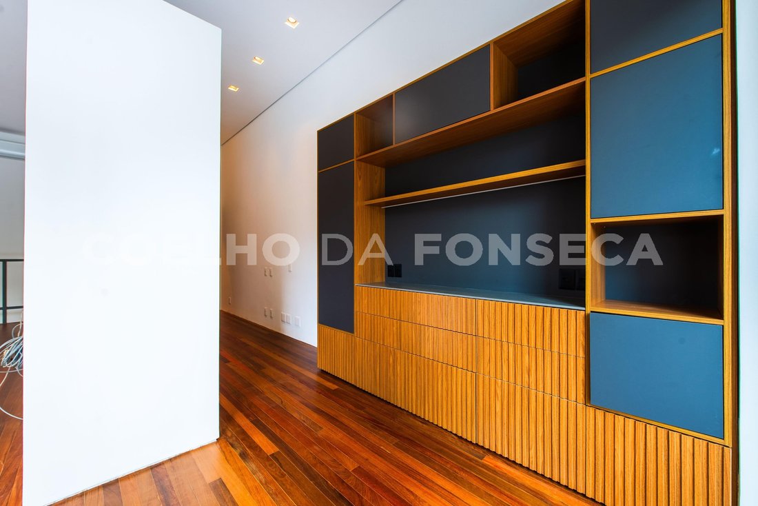 Condo in São Paulo, State of São Paulo, Brazil 5 - 18918479