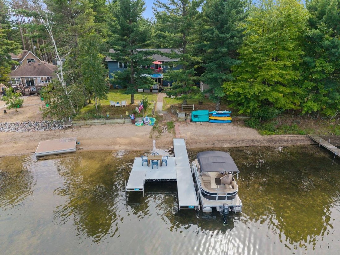 House in Legend Lake, Wisconsin, United States 1 - 18909628