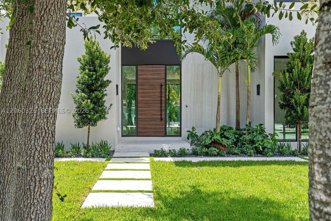 House in Miami, Florida, United States 5 - 18905776