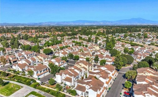 Condo in Irvine, California, United States 1