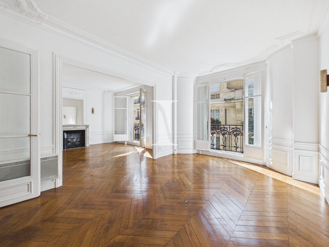 Appartamento a La Fourche-Guy Môquet, Paris 17e Arrondissement, Parigi 3 - 18912528