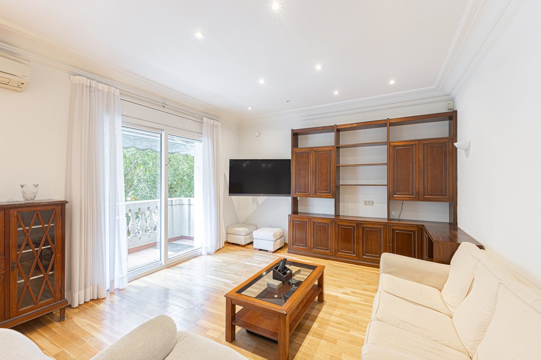 Appartamento a Eixample, Barcellona, Spagna 3 - 18459534