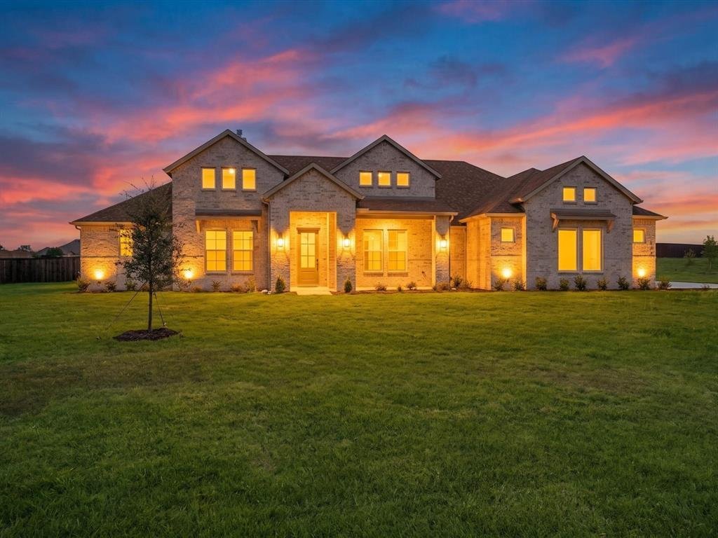House in Waxahachie, Texas, United States 3 - 18910575