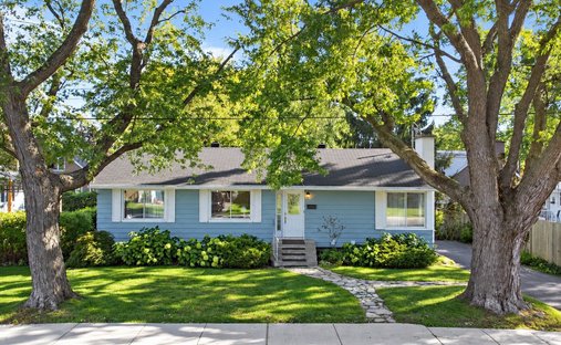 House in Dorval, Quebec, Canada 1