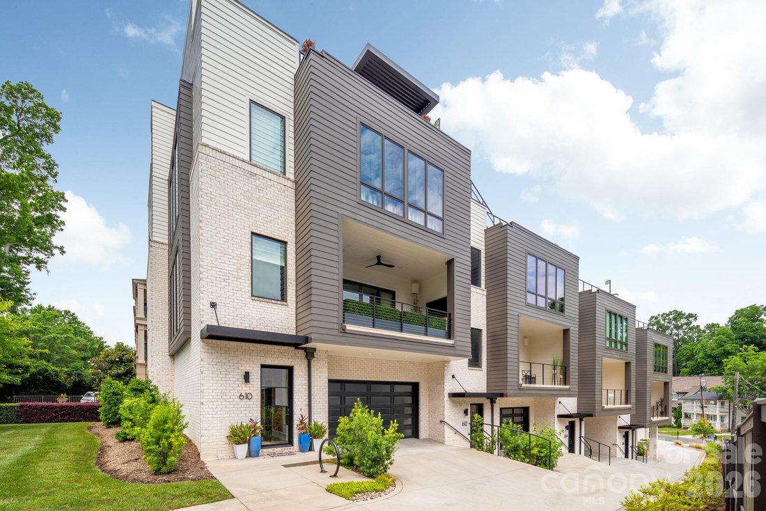 Condo in Charlotte, North Carolina, United States 1 - 18908367