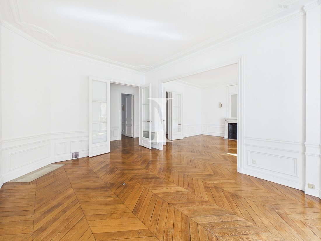 Appartamento a La Fourche-Guy Môquet, Paris 17e Arrondissement, Parigi 5 - 18912528