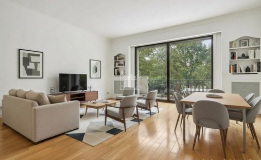 Apartment in La Plaine des Sablons, Neuilly-sur-Seine, France 1