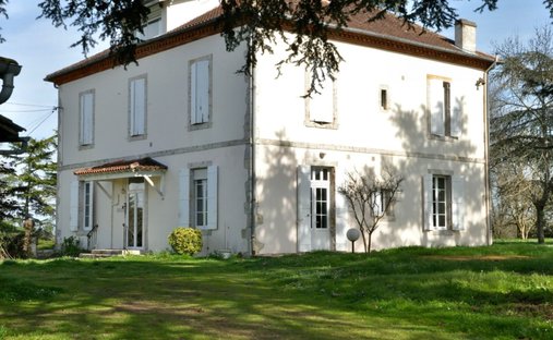 Haus in Layrac, Neu-Aquitanien, Frankreich 1