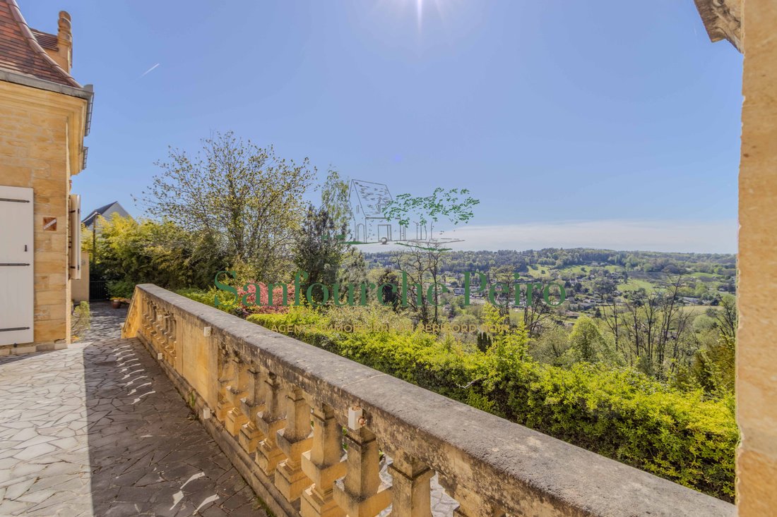 Estate in Sarlat-la-Canéda, Nouvelle-Aquitaine, France 3 - 17741105