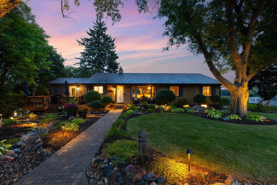 House in Eden Prairie, Minnesota, United States 1 - 18908200